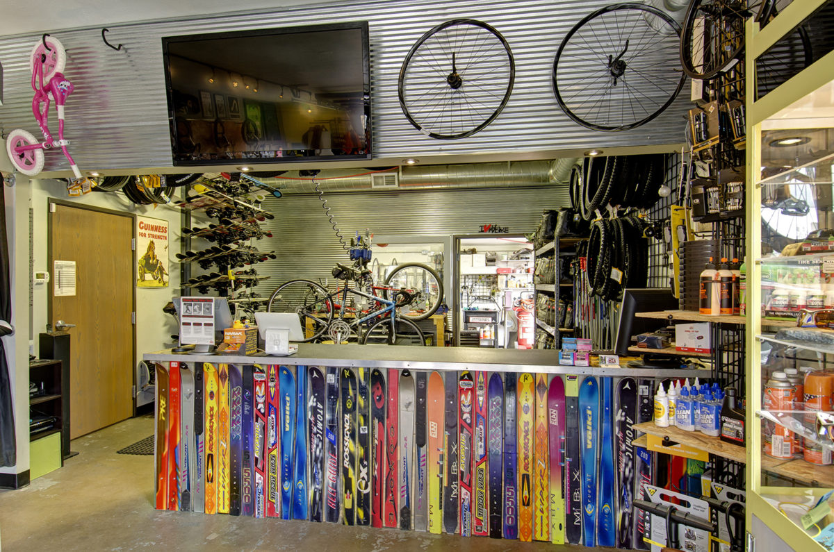 Bike and Ski Store – Castle Rock